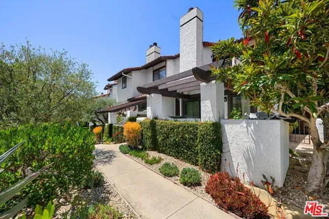 $1,699,000 | 1529 Michael Lane, Pacific Palisades, CA 90272