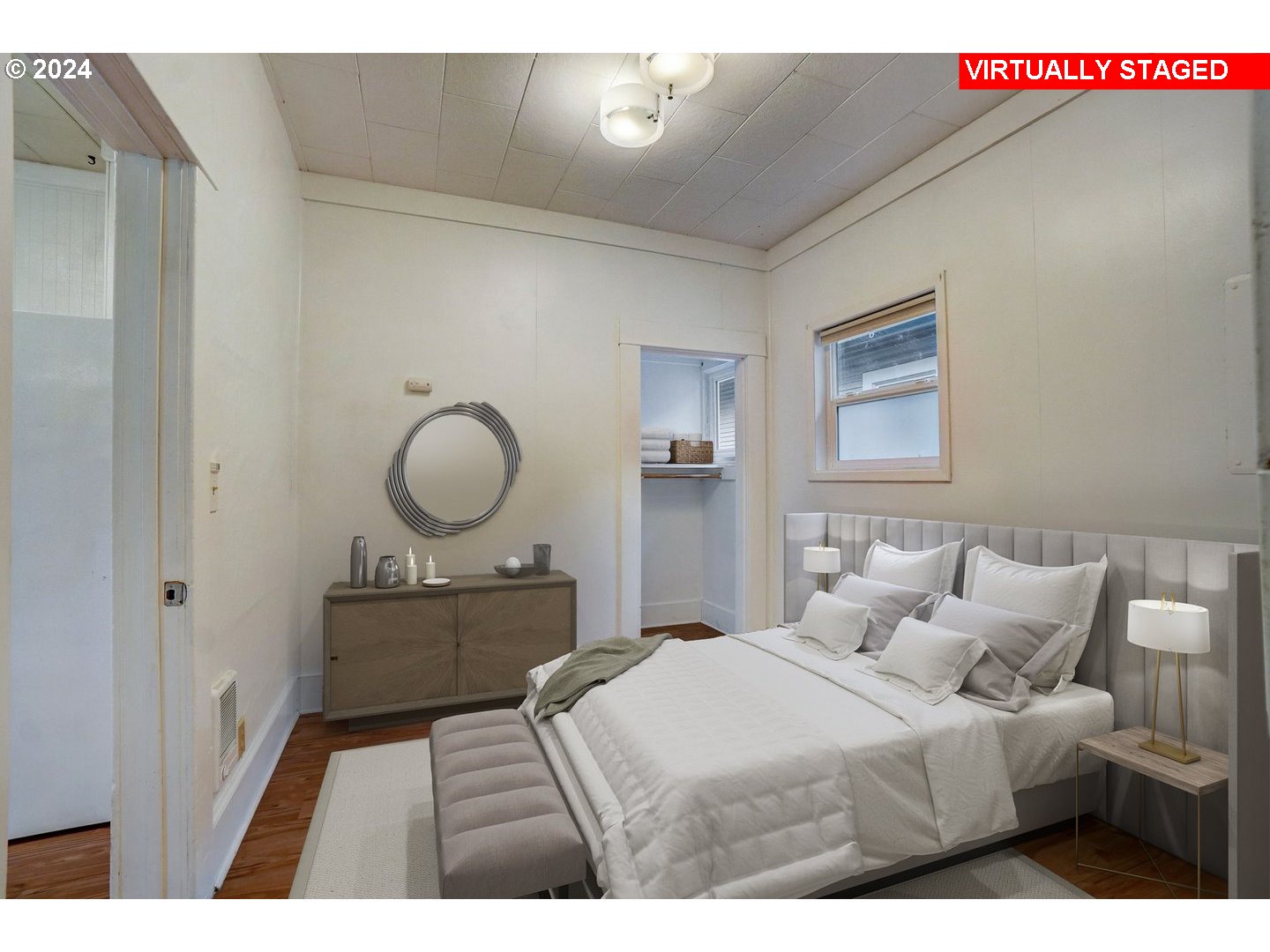 1248 North Watts Street Portland, OR 97217 - Photo 23 of 36 a bedroom with a bed and a dresser