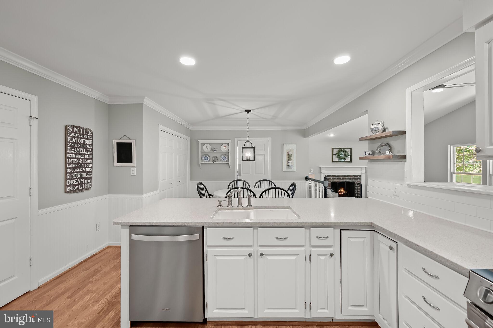 4374 Columbia Road Ellicott City, MD 21042 - Photo 15 of 73 Eat-In Kitchen