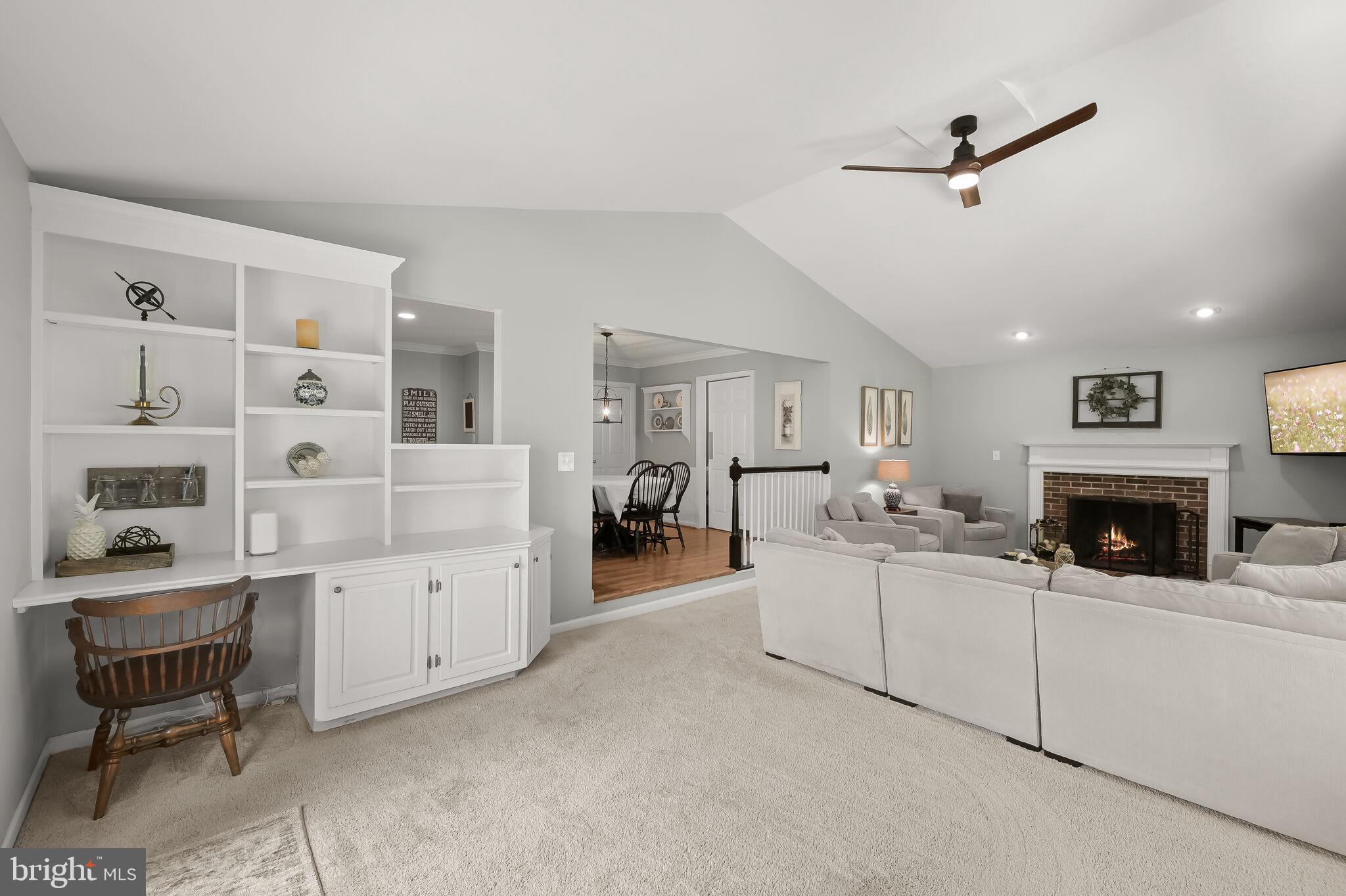 4374 Columbia Road Ellicott City, MD 21042 - Photo 25 of 73 Built-ins