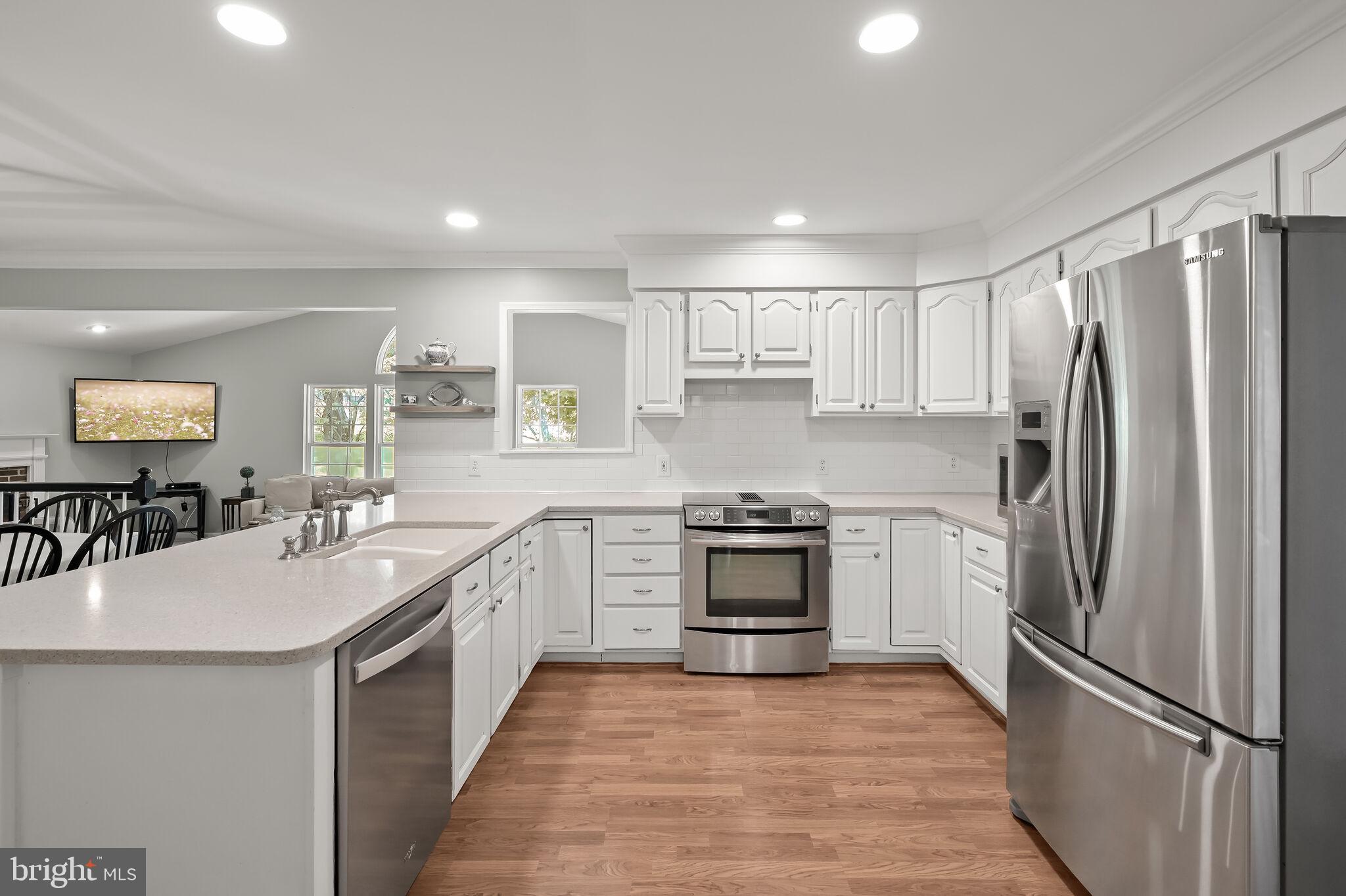 4374 Columbia Road Ellicott City, MD 21042 - Photo 5 of 73 Quartz Countertops