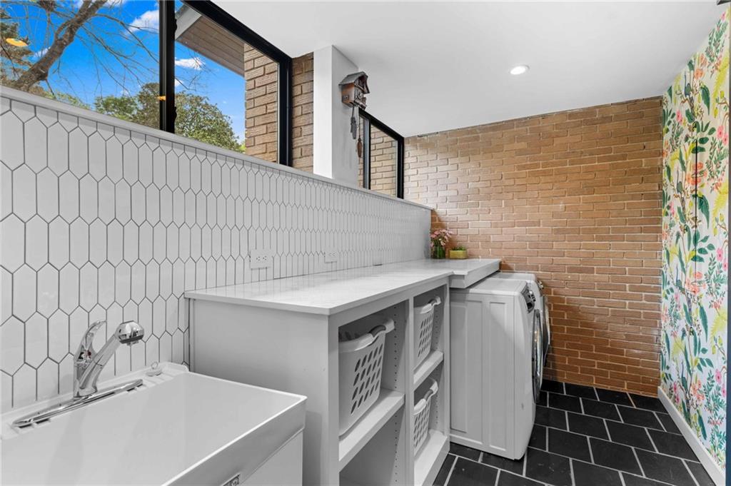 1671 Friar Tuck Road Northeast Atlanta, GA 30309 - Photo 26 of 63