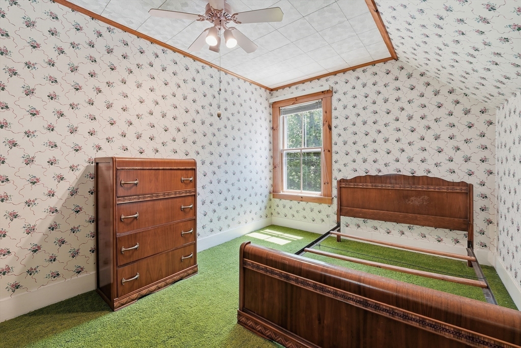 17 East Howe Street Orange, MA 01364 - Photo 25 of 34