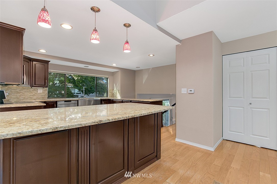 2704 167th Street Southeast Bothell, WA 98012 - Photo 4 of 13