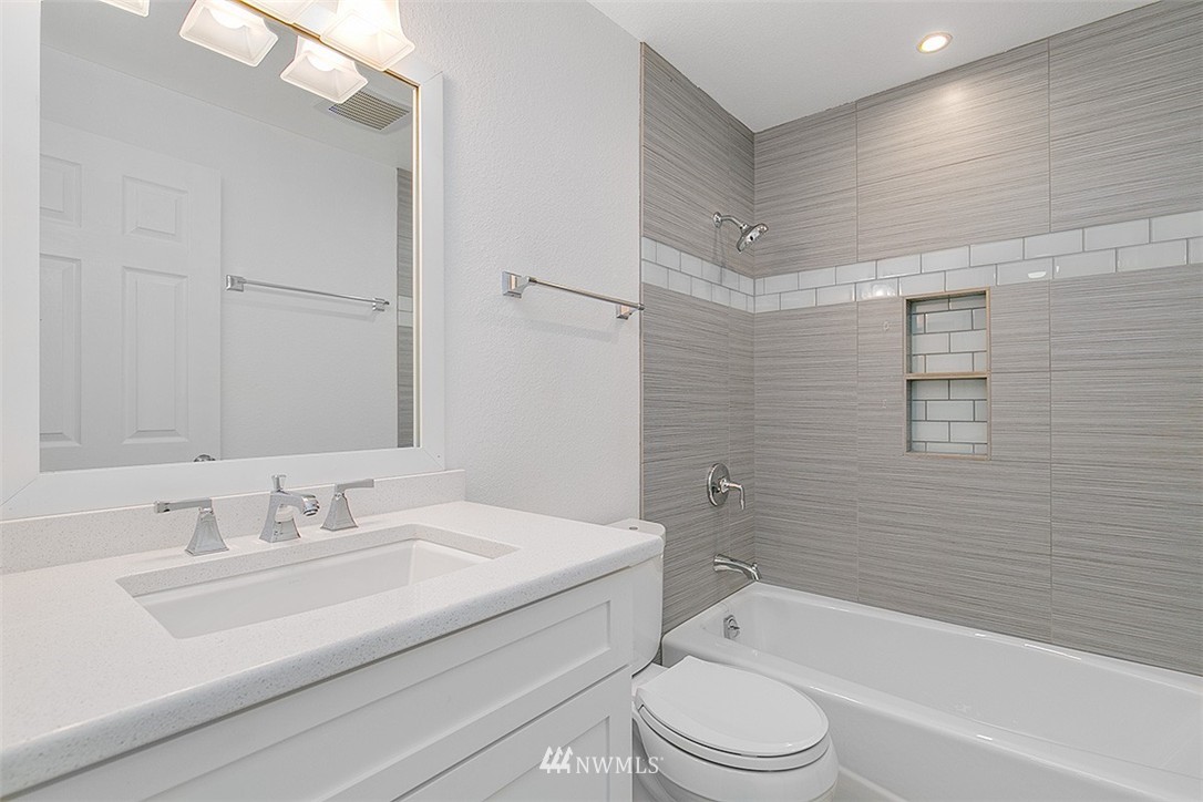 2704 167th Street Southeast Bothell, WA 98012 - Photo 5 of 13