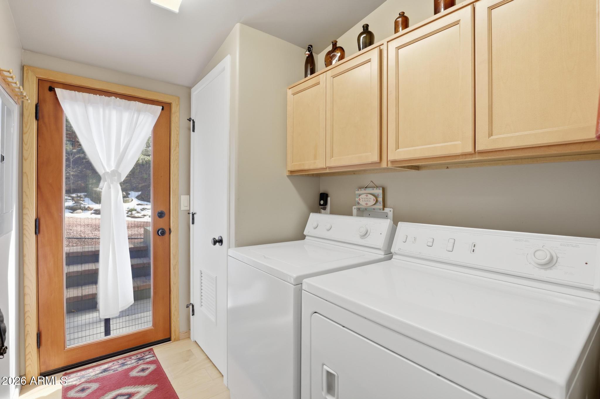396 Leisure Lane Payson, AZ 85541 - Photo 23 of 61 a utility room with dryer and washer
