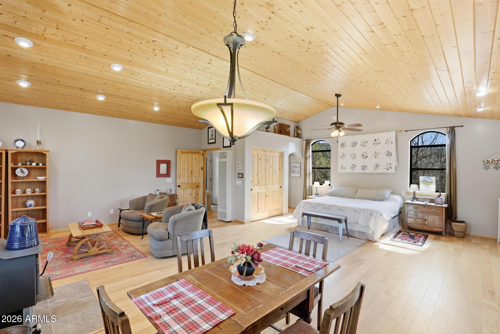 396 Leisure Lane Payson, AZ 85541 - Photo 29 of 61 a living room with furniture