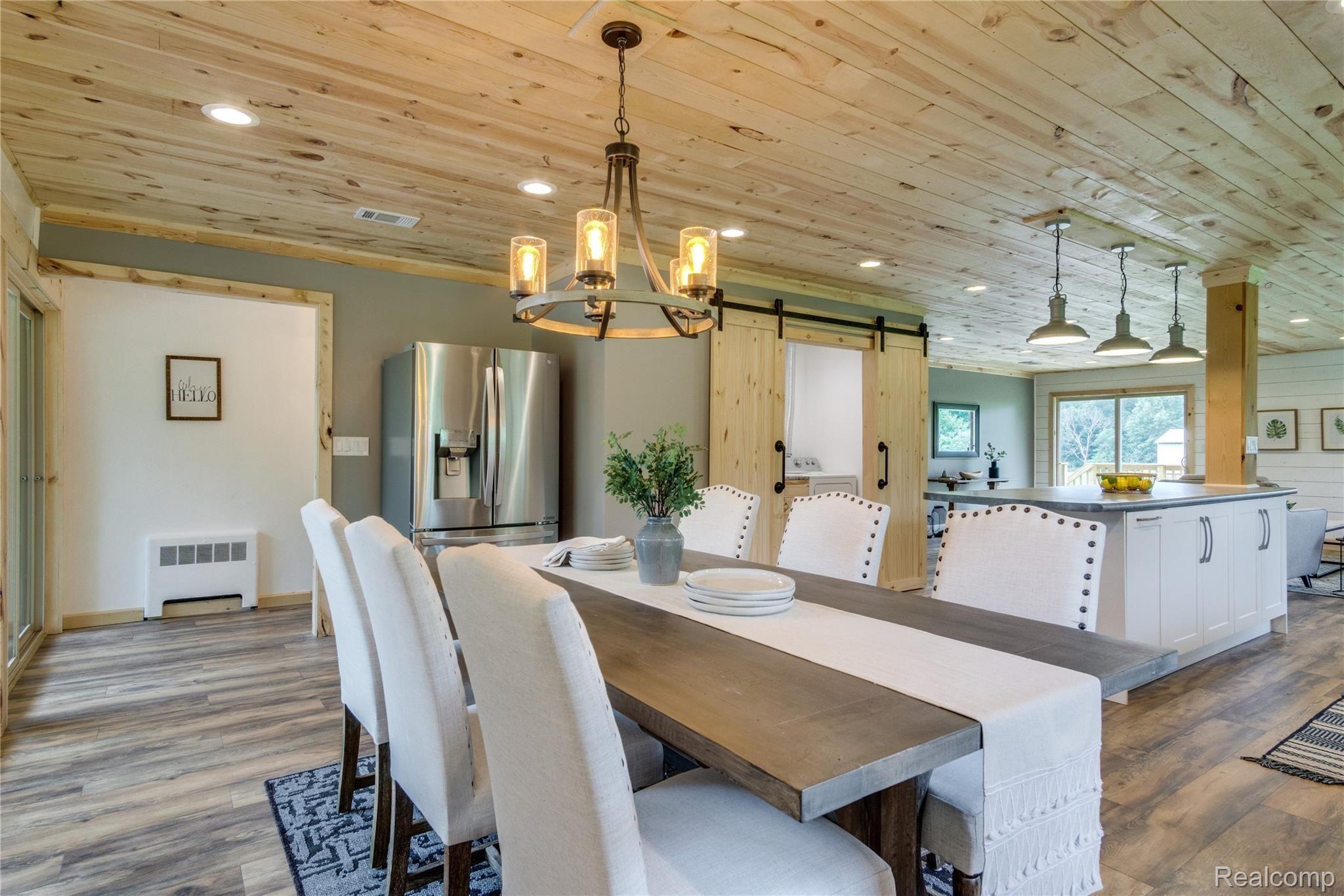 15272 Worden Road Holly, MI 48442 - Photo 5 of 46 Interiors (3 of 45).jpg