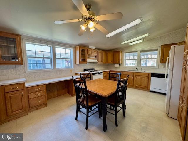 167 Woods Way Elkton, MD 21921 - Photo 8 of 46 Roomy Eat-In Kitchen