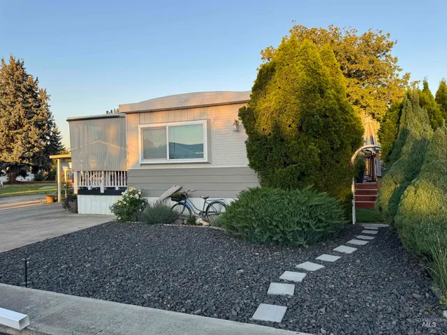 $69,500 | 2015 6th Avenue, Unit 319, Clarkston, WA 99403