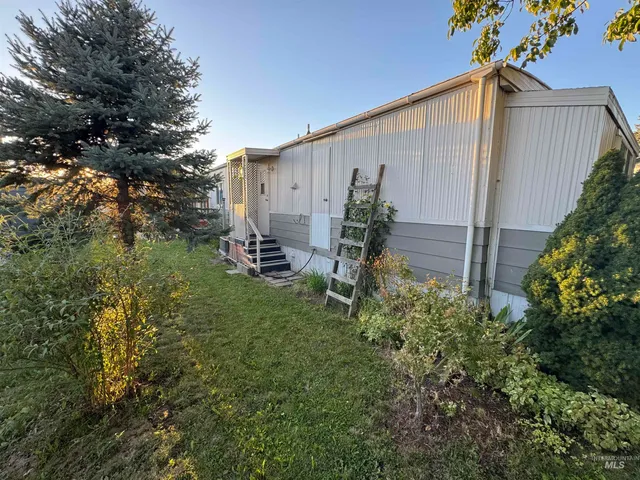 $69,500 | 2015 6th Avenue, Unit 319, Clarkston, WA 99403