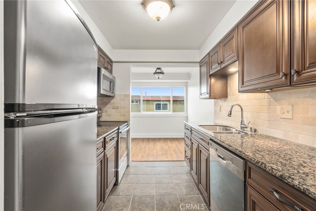 770 West Imperial Avenue, Unit 60 El Segundo, CA 90245 - Photo 6 of 25