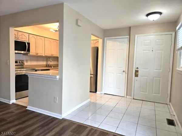 $2,650 | 49 Alexandria Way, Bernards, NJ 07920