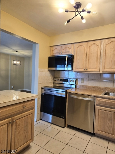 49 Alexandria Way Bernards, NJ 07920 - Photo 5 of 11