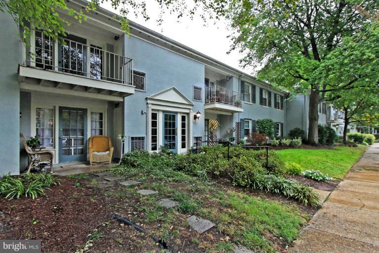 8318 L Kingsgate Road, Unit 546 Springfield, VA 22152 - Photo 20 of 30 Exterior (Front)
