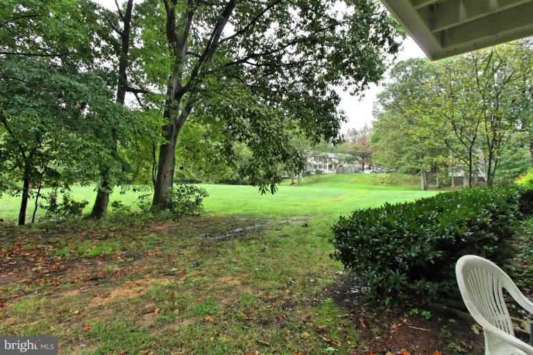 8318 L Kingsgate Road, Unit 546 Springfield, VA 22152 - Photo 5 of 30 View