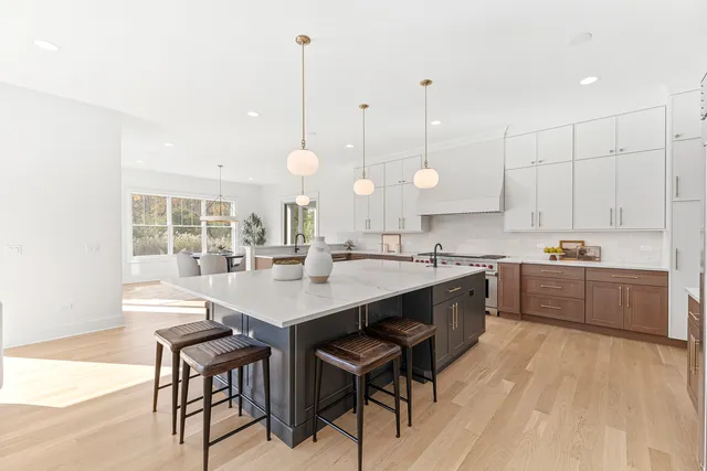 $3,299,000 | 106 Brookwood Lane, Lincolnshire, IL 60069