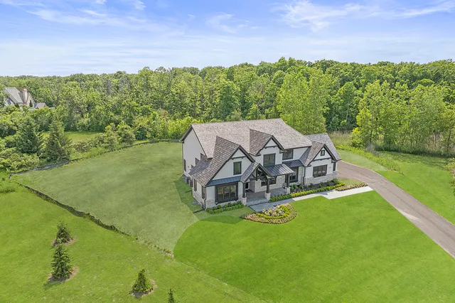 $3,299,000 | 106 Brookwood Lane, Lincolnshire, IL 60069