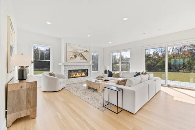 $3,299,000 | 106 Brookwood Lane, Lincolnshire, IL 60069