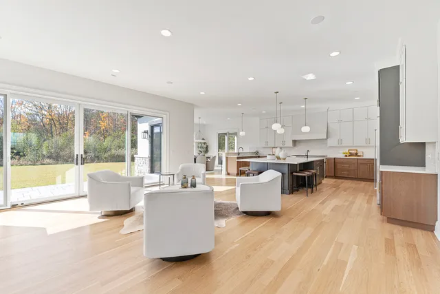 $3,299,000 | 106 Brookwood Lane, Lincolnshire, IL 60069