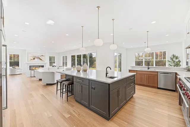 $3,299,000 | 106 Brookwood Lane, Lincolnshire, IL 60069