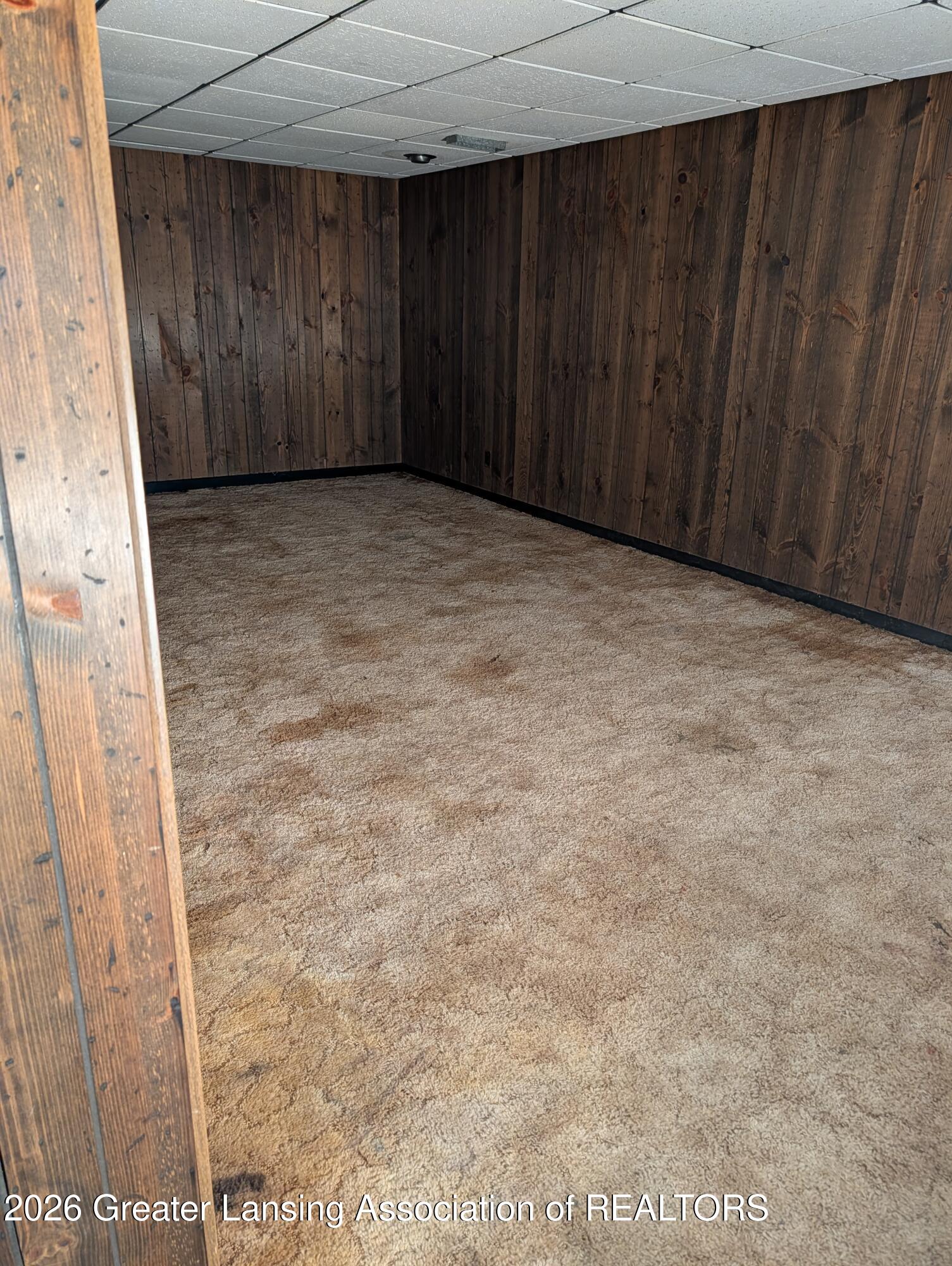 2112 Cumberland Road Lansing, MI 48906 - Photo 49 of 77 PXL_20260728_210240871.RAW-01