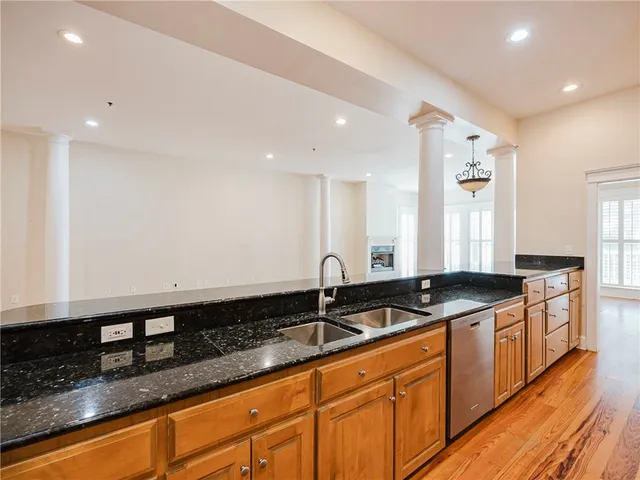 $1,200,000 | 652 Oglethorpe Avenue, St. Simons Island, GA 31522