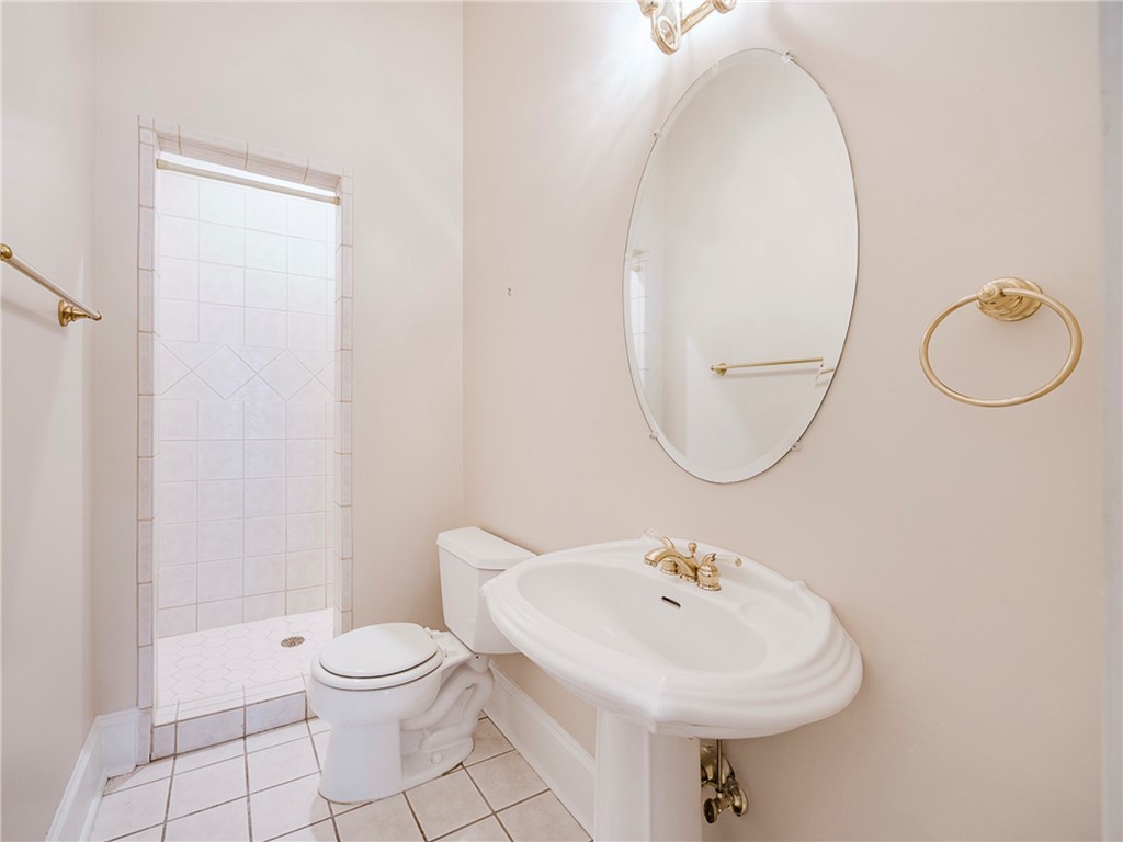 652 Oglethorpe Avenue St. Simons Island, GA 31522 - Photo 14 of 36