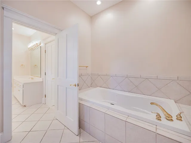 $1,200,000 | 652 Oglethorpe Avenue, St. Simons Island, GA 31522