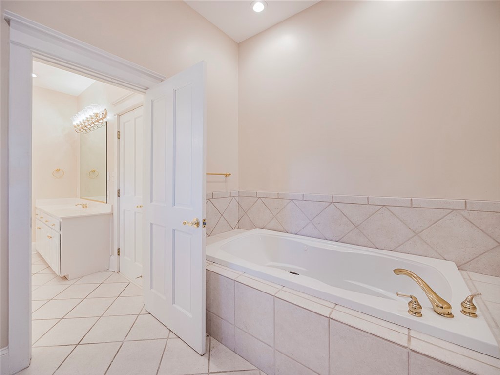 652 Oglethorpe Avenue St. Simons Island, GA 31522 - Photo 24 of 36