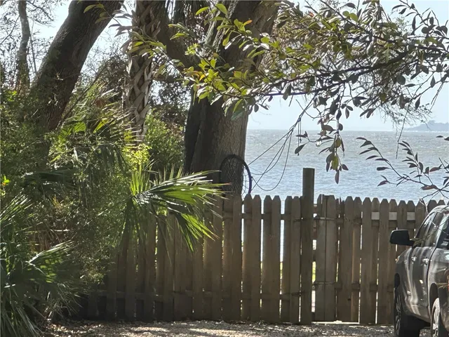 $1,200,000 | 652 Oglethorpe Avenue, St. Simons Island, GA 31522