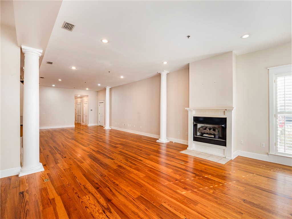 652 Oglethorpe Avenue St. Simons Island, GA 31522 - Photo 8 of 36