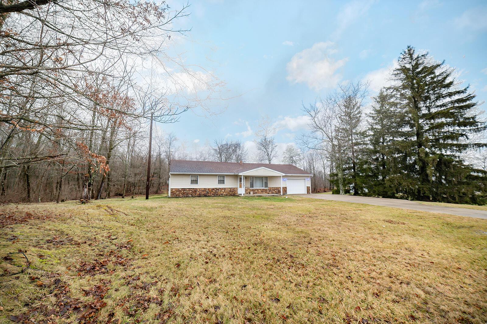 2155 Elder Road Northeast Lancaster, OH 43130 - Photo 3 of 29 DSC_2273