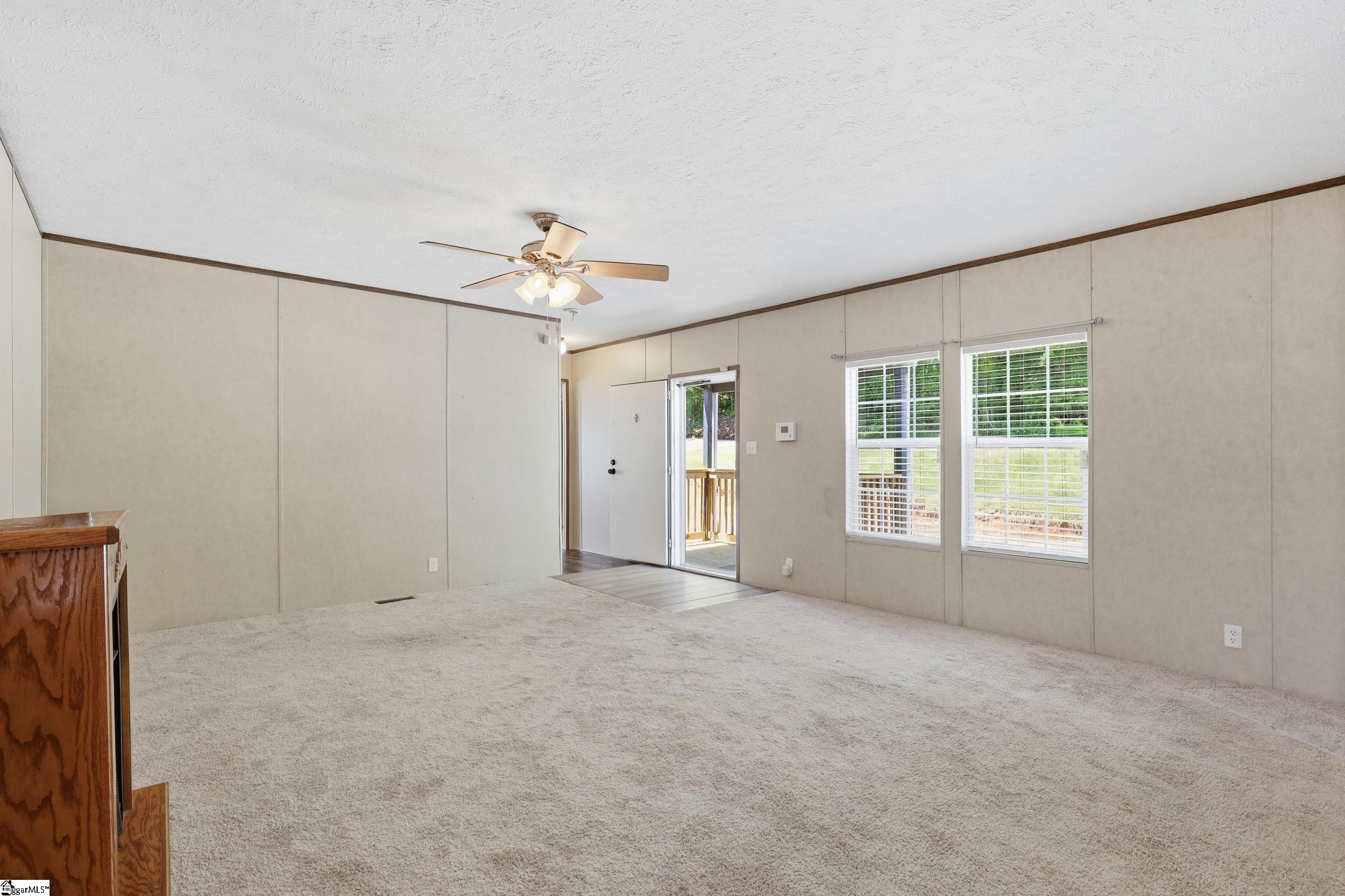 111 Lake Circle Road Marietta, SC 29661 - Photo 7 of 24