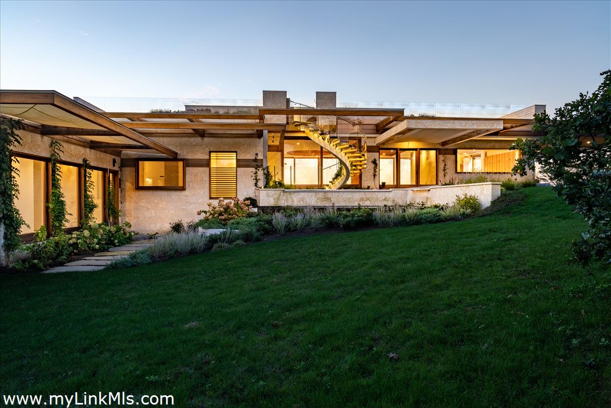 60 Bartimus Luce Road West Tisbury, MA 02568 - Photo 23 of 32