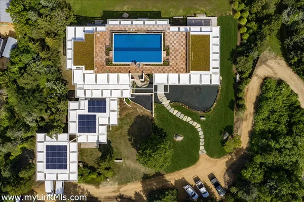 $22,950,000 | 60 Bartimus Luce Road, West Tisbury, MA 02568