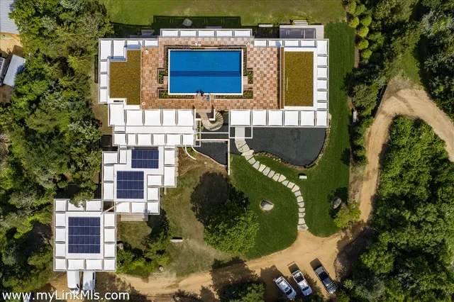 $22,950,000 | 60 Bartimus Luce Road, West Tisbury, MA 02568