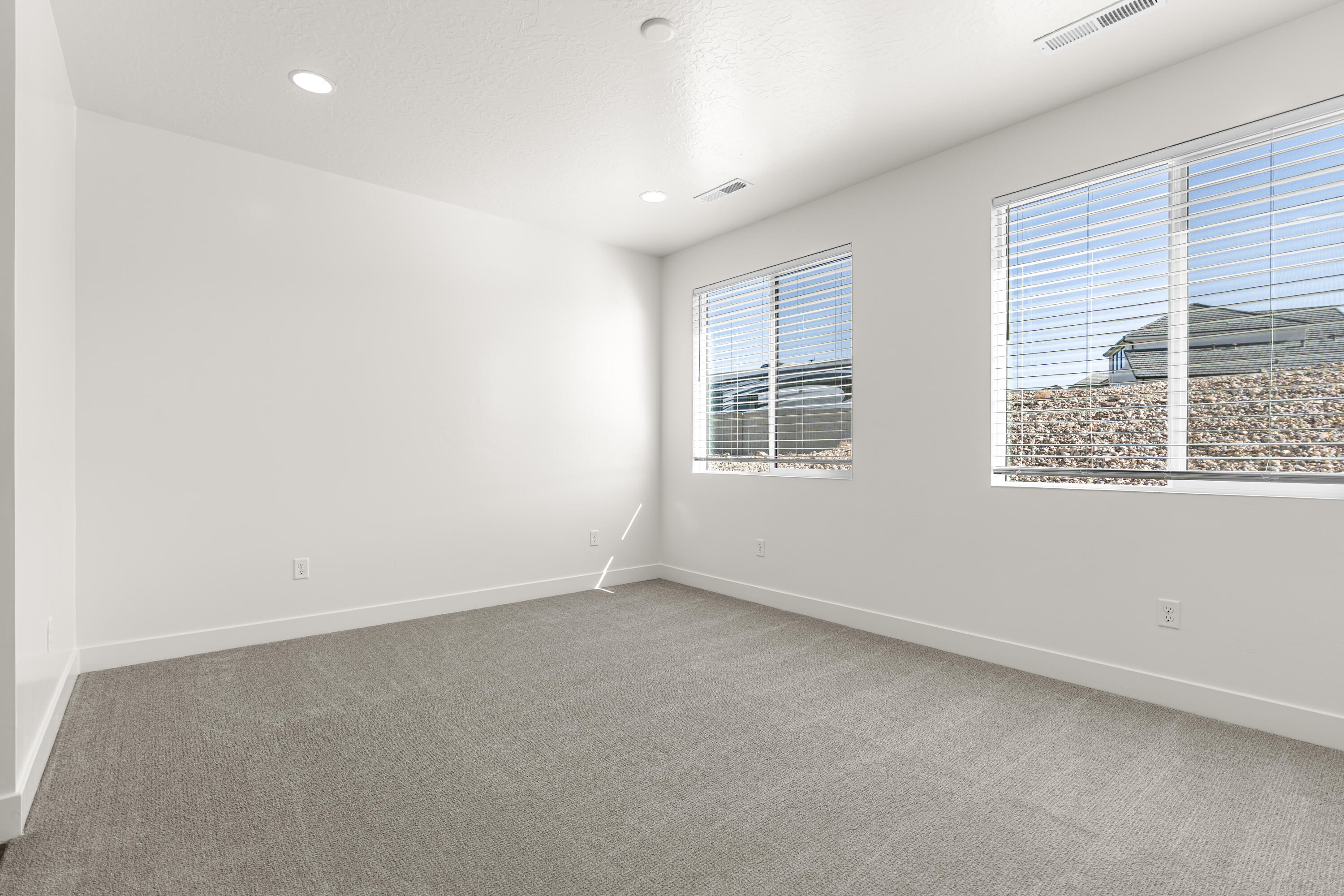 117 Desert Ter Street St. George, UT 84790 - Photo 10 of 22 DSC01230