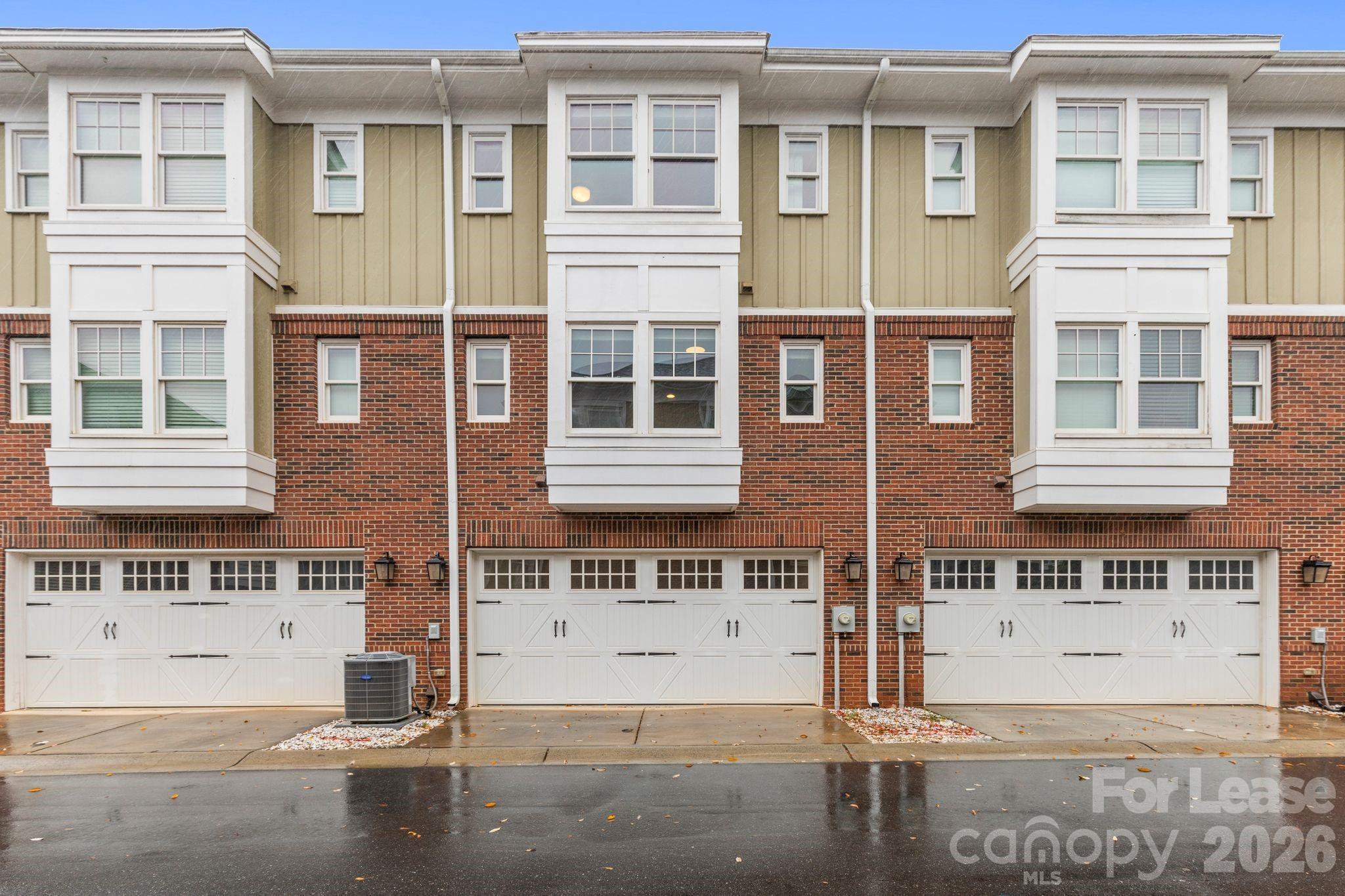 129 Grandin Road Charlotte, NC 28208 - Photo 25 of 26 a front view of a building