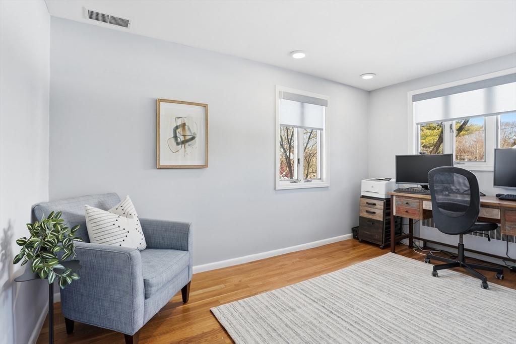 1 Hillcrest Road Bedford, MA 01730 - Photo 22 of 32