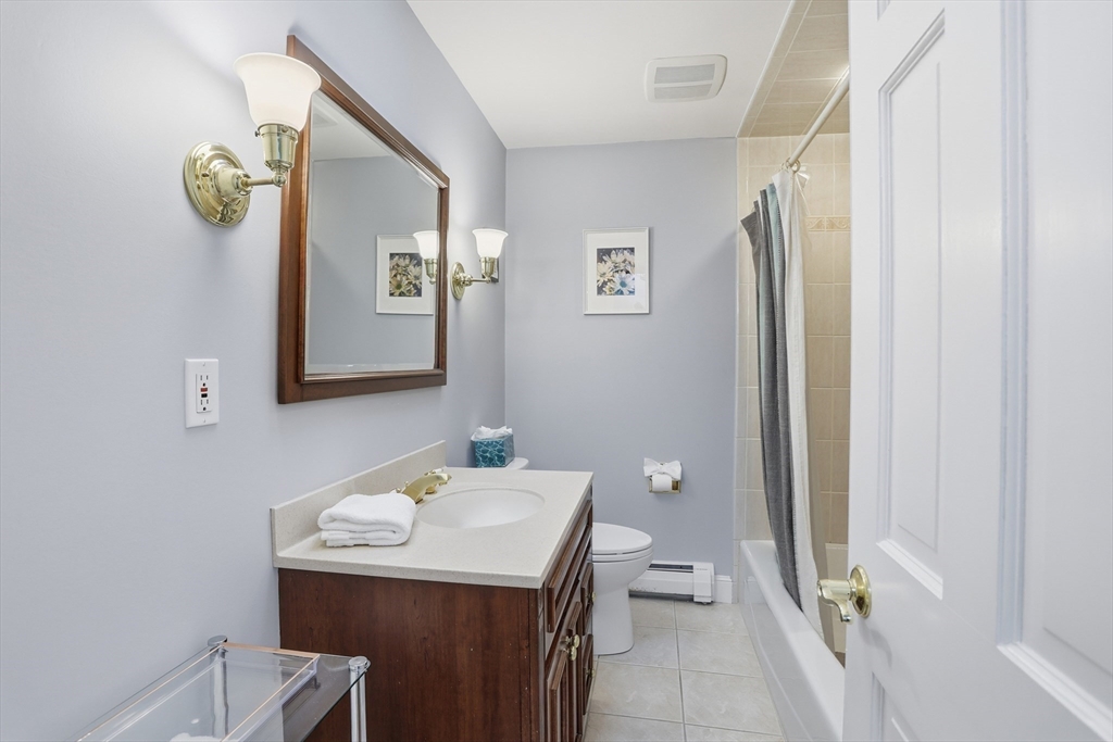 1 Hillcrest Road Bedford, MA 01730 - Photo 24 of 32