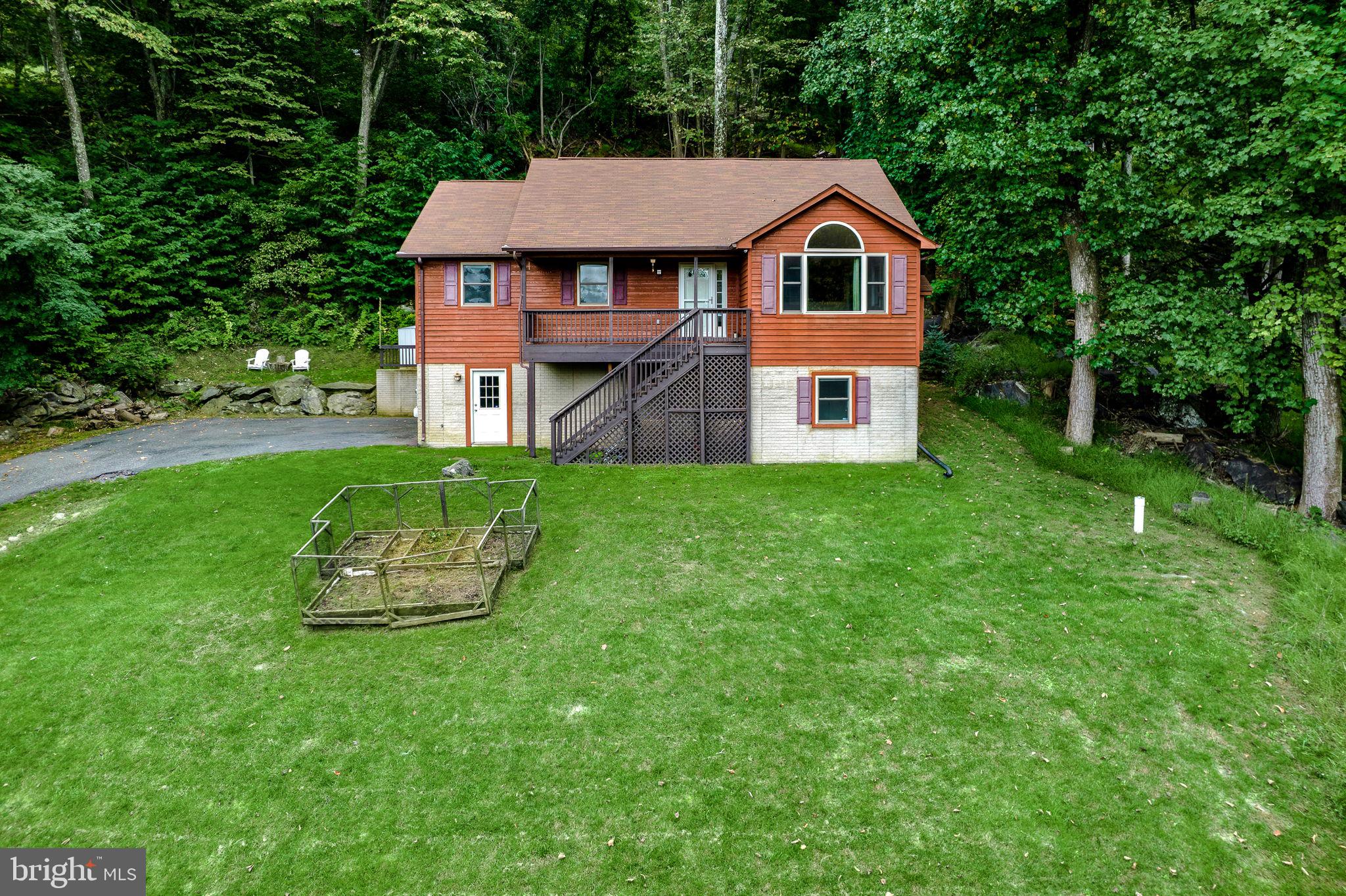 502 Split Rail Road Front Royal, VA 22630 - Photo 2 of 44