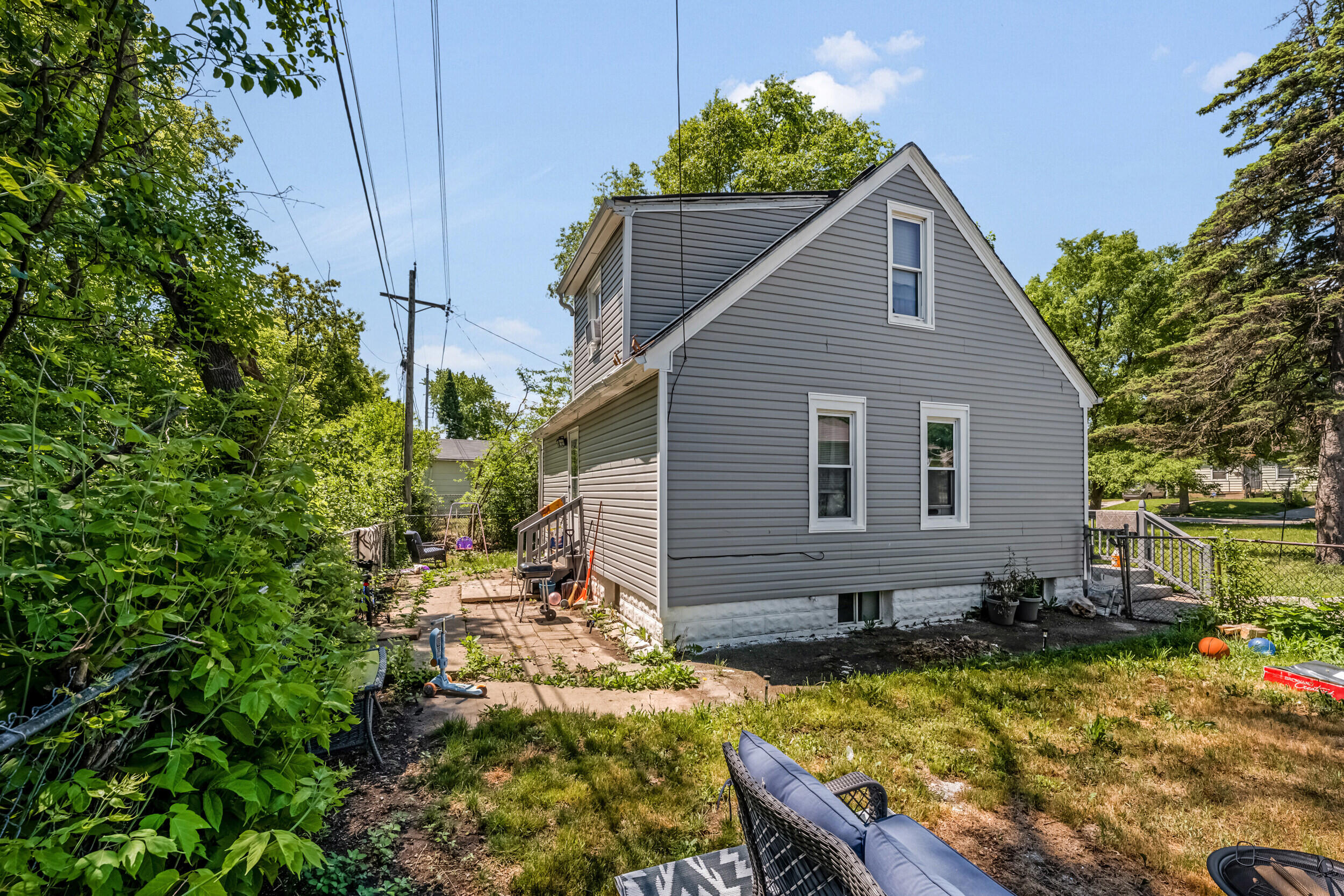 5304 North 64th Street Milwaukee, WI 53218 - Photo 4 of 6 Side