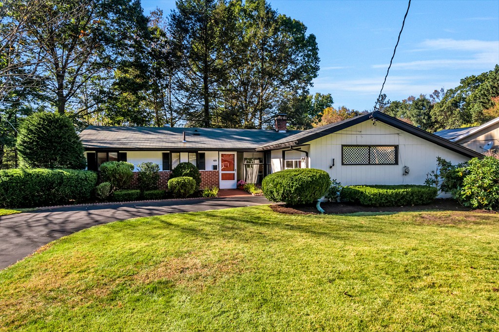 40 Brownlea Road Framingham, MA 01701 - Photo 1 of 16 Gallery Image 1