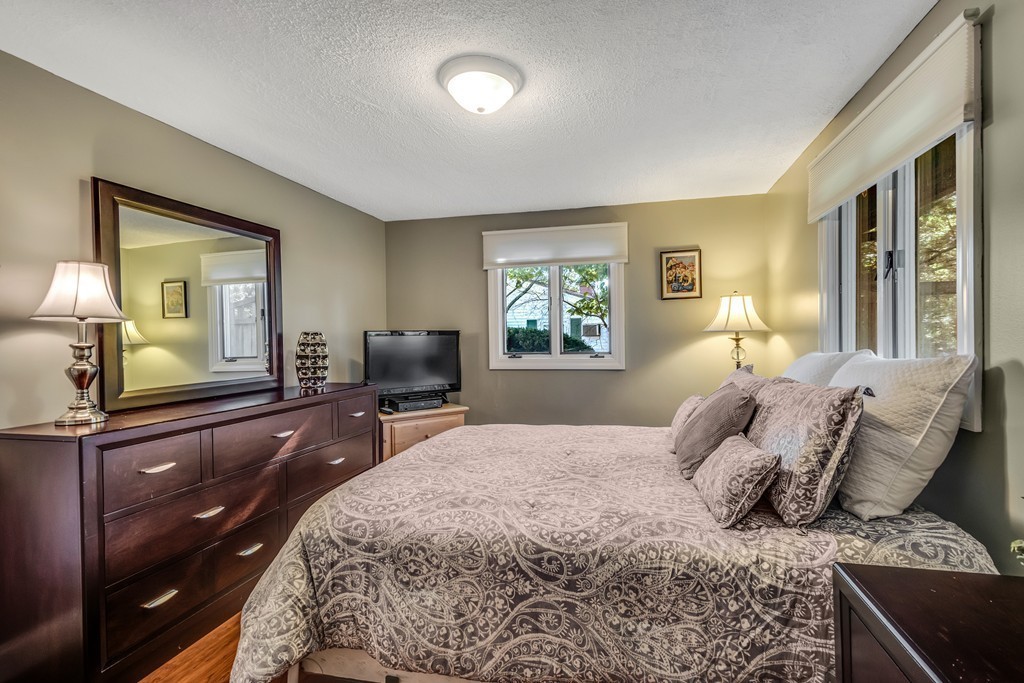 40 Brownlea Road Framingham, MA 01701 - Photo 11 of 16 Gallery Image 11