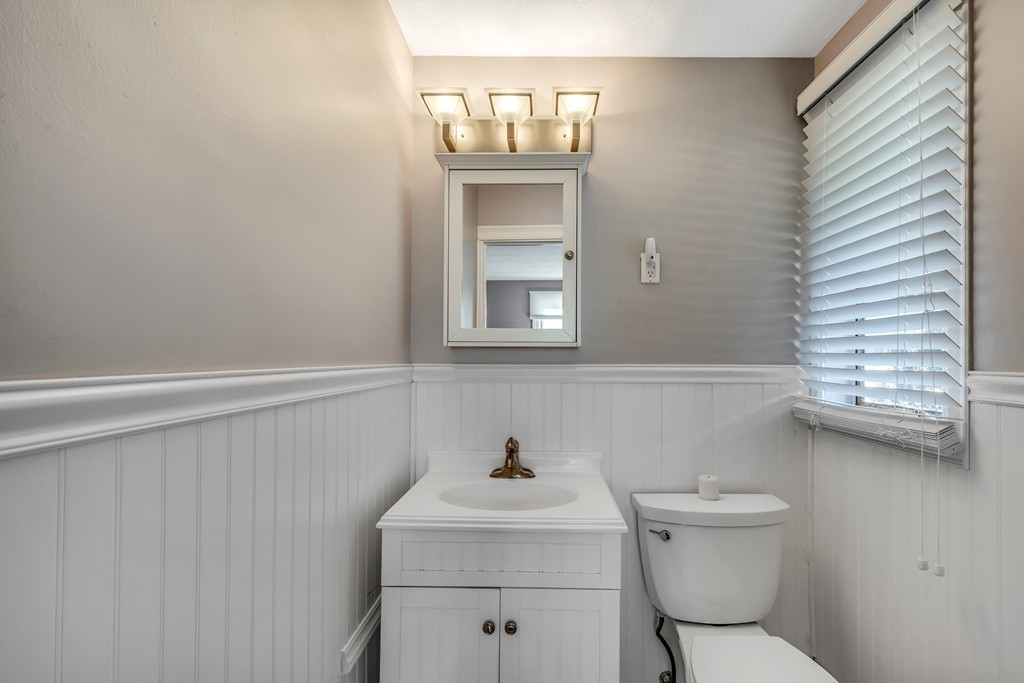 40 Brownlea Road Framingham, MA 01701 - Photo 10 of 16 Gallery Image 10