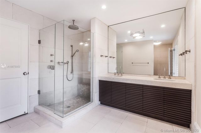 $2,450,000 | 751 North Greenway Drive, Coral Gables, FL 33134