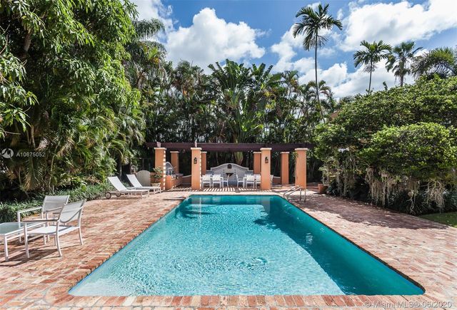 $2,450,000 | 751 North Greenway Drive, Coral Gables, FL 33134