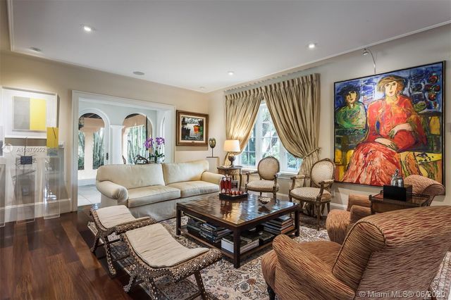 $2,450,000 | 751 North Greenway Drive, Coral Gables, FL 33134