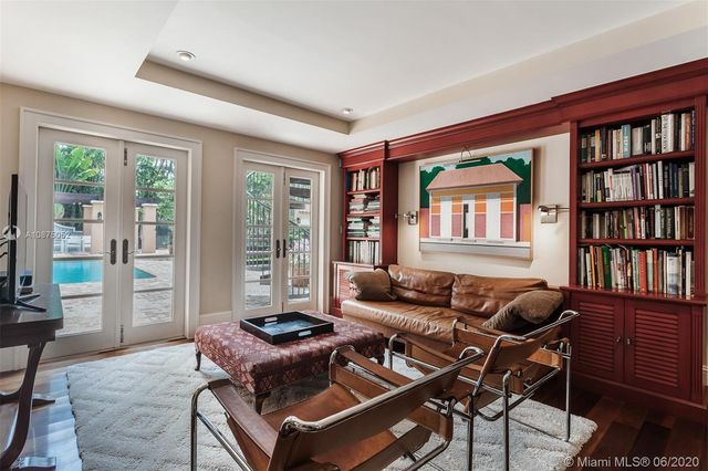 $2,450,000 | 751 North Greenway Drive, Coral Gables, FL 33134